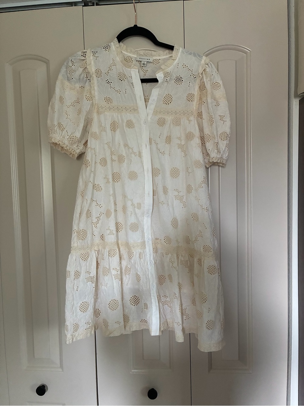 Stellah Cream and White Eyelet Button-Front Mini Dress